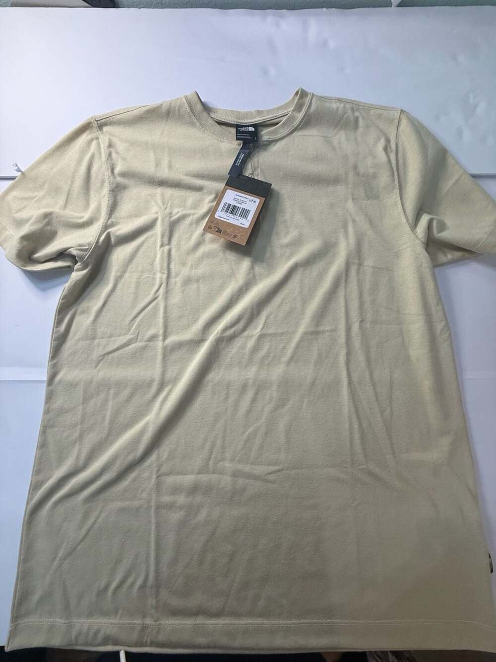 The North Face Henley T-Shirt Size L Beige Short Sleeve Button